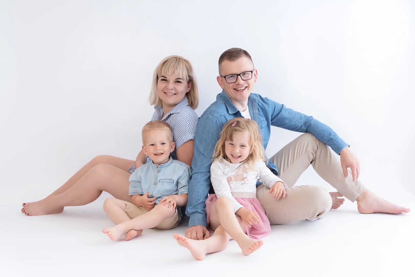 Sesja rodzinna w studio Kołobrzeg - zdjęcie 9
